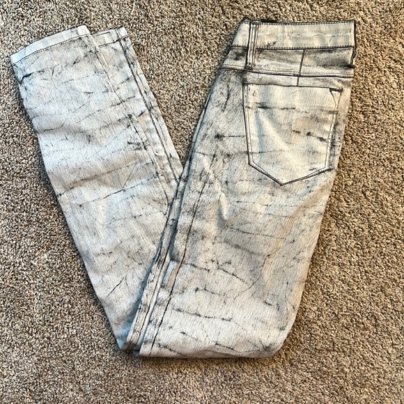 EUC BeBe Jeans 25 - Picture 1 of 3